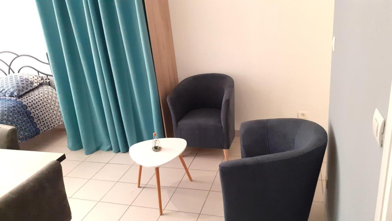 Charmant studio en plein centre avec parking Saint-Omer  Extérieur photo